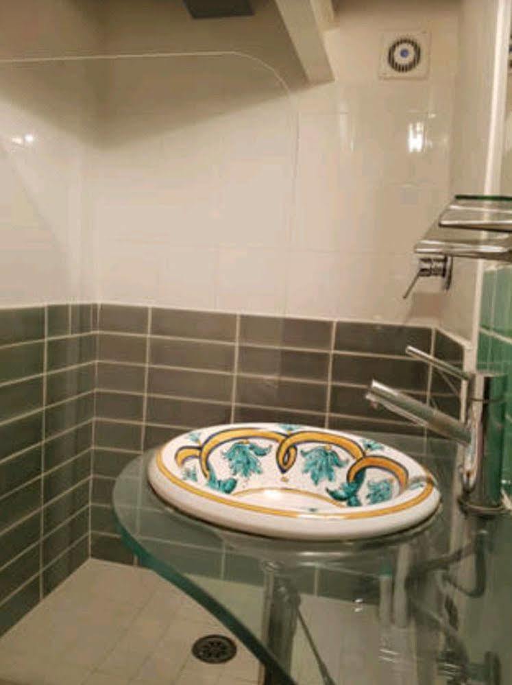 Flat Tribunali Napoli Bagian luar foto