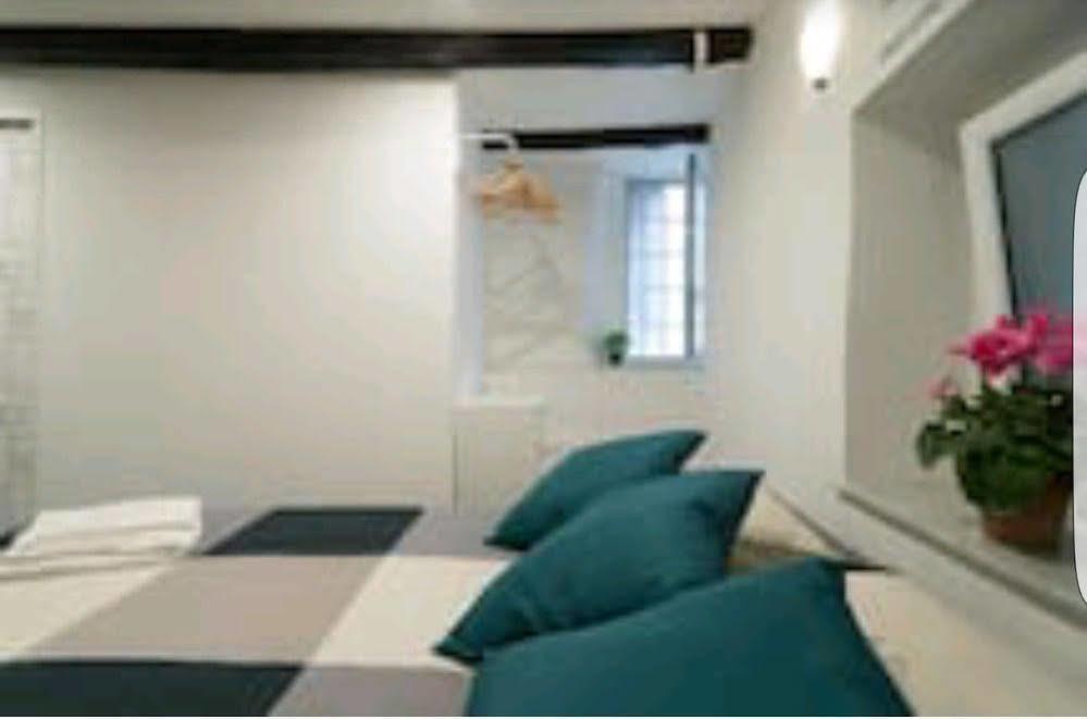 Flat Tribunali Napoli Bagian luar foto